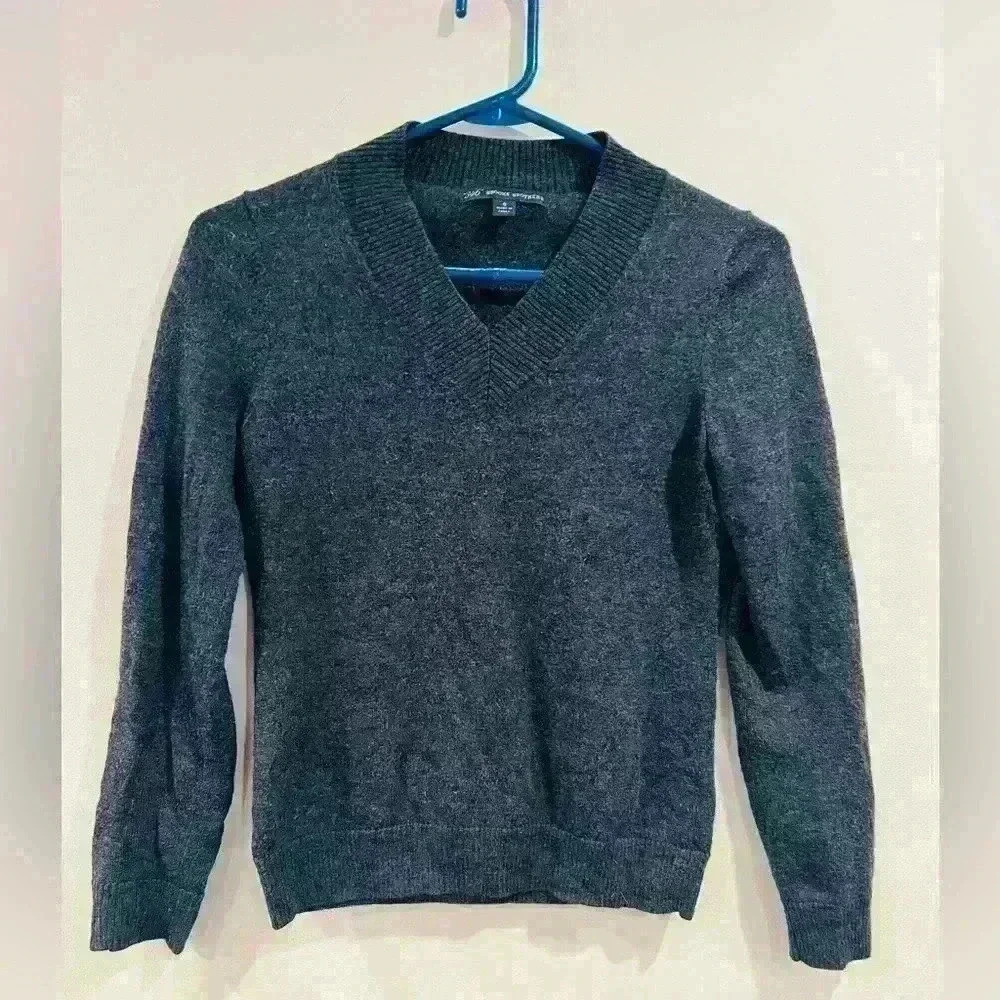 🔥Brooks Brothers Sweater🔥
